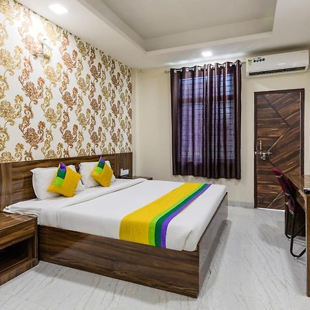 Treebo Trip Namaste Hotel Индор Екстериор снимка