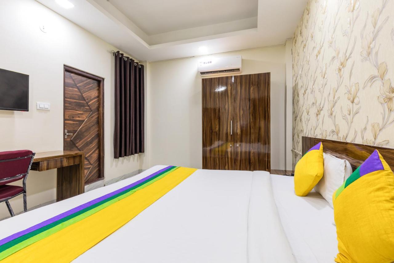 Treebo Trip Namaste Hotel Индор Екстериор снимка