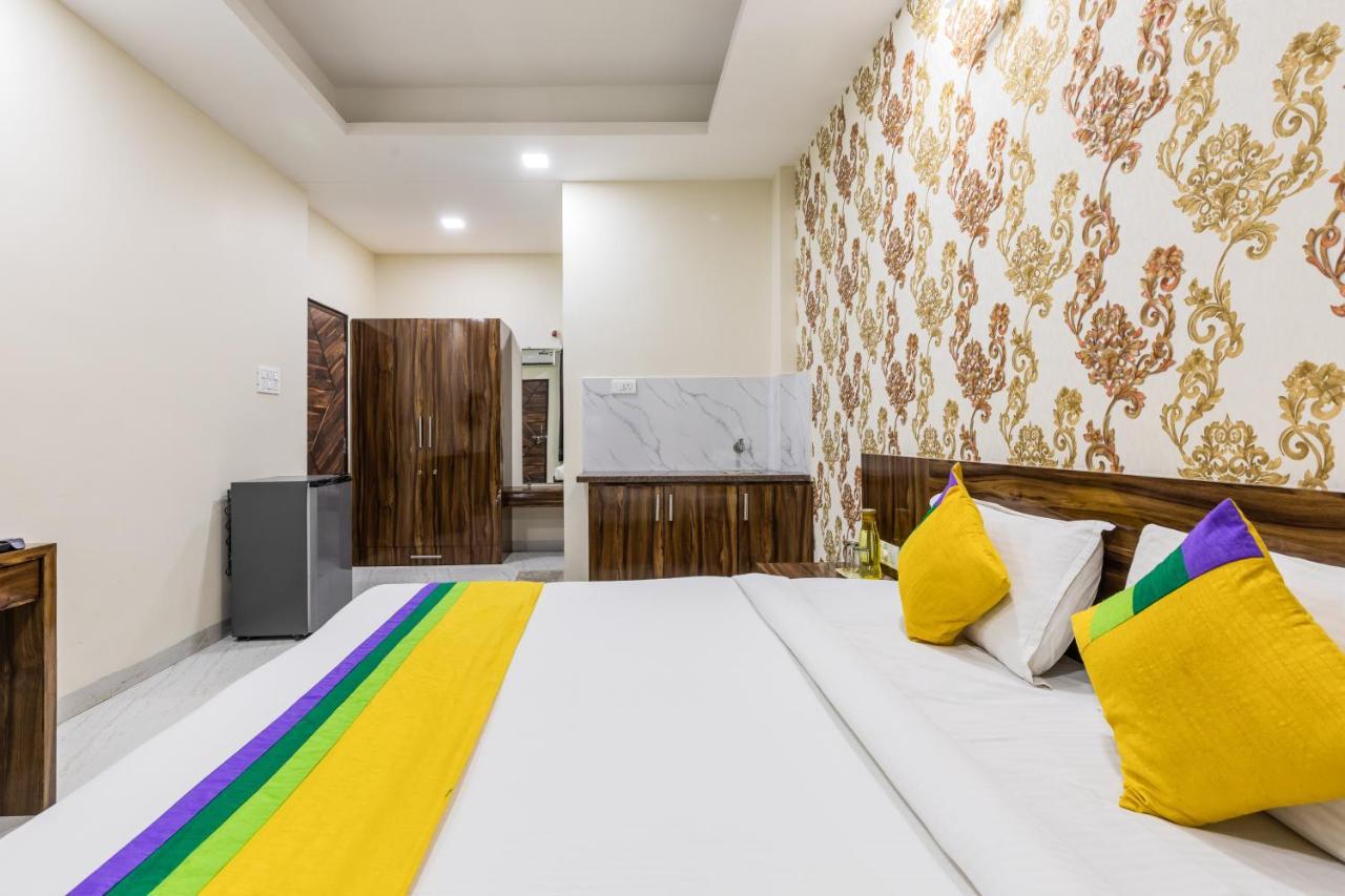 Treebo Trip Namaste Hotel Индор Екстериор снимка