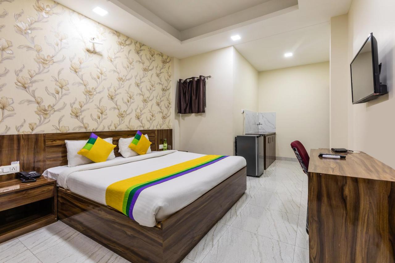 Treebo Trip Namaste Hotel Индор Екстериор снимка