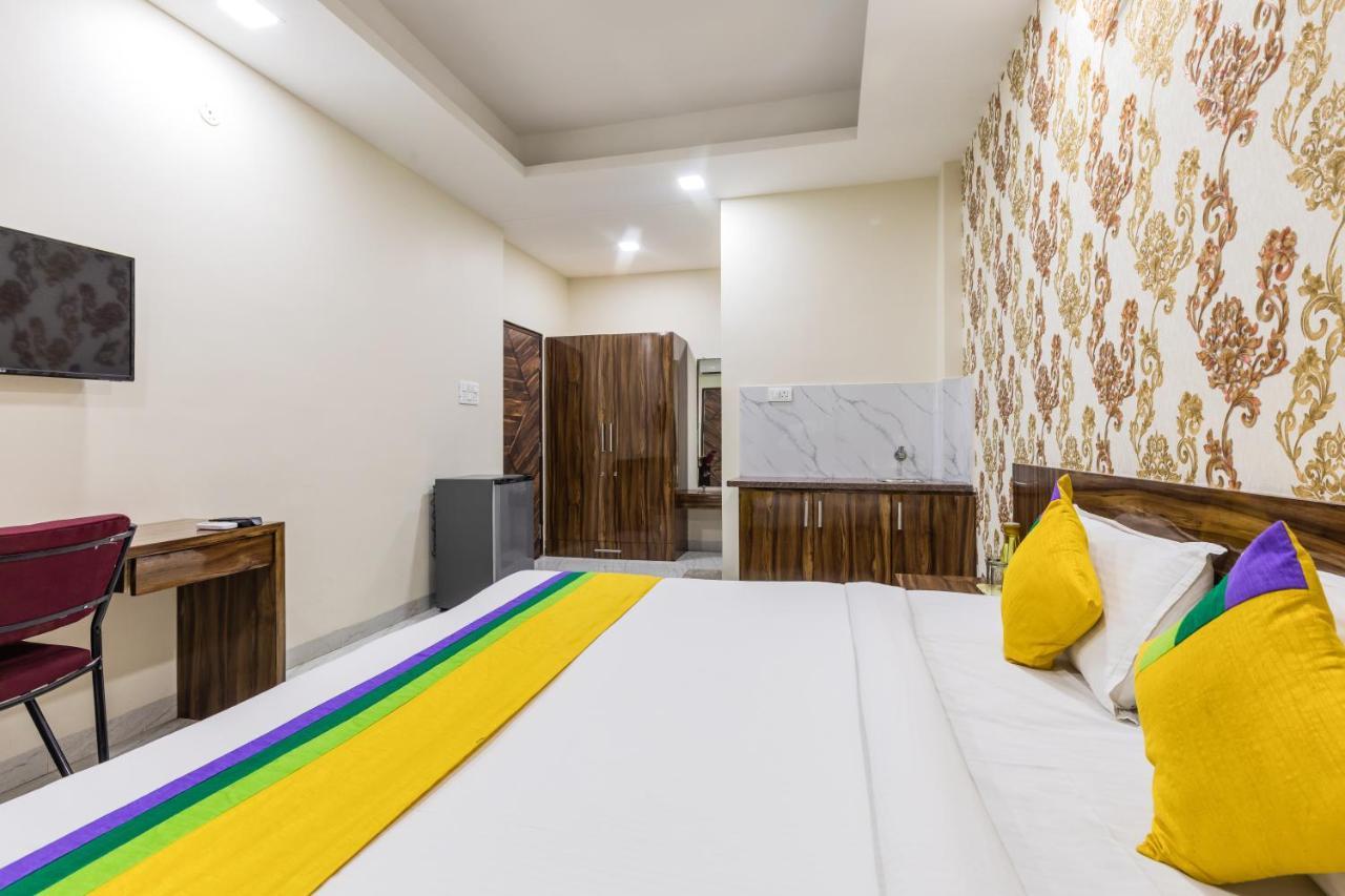 Treebo Trip Namaste Hotel Индор Екстериор снимка