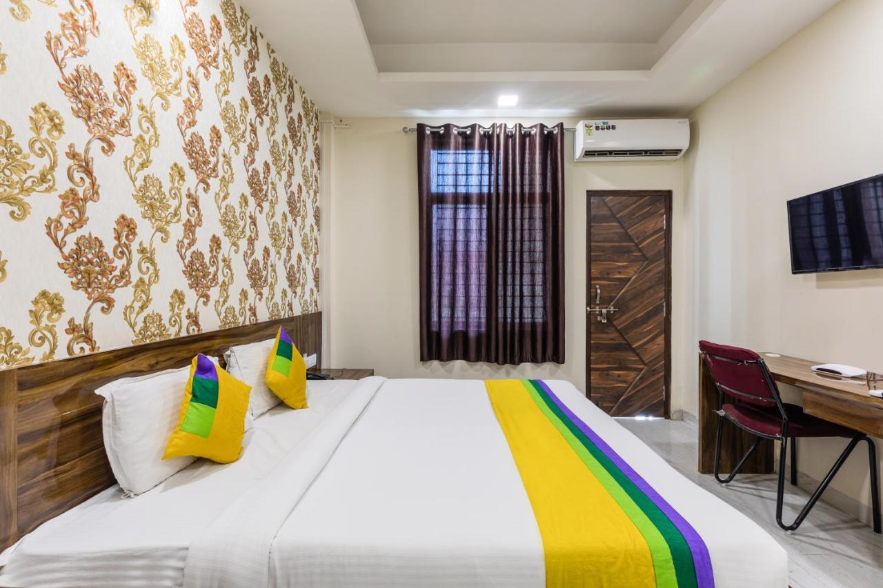 Treebo Trip Namaste Hotel Индор Екстериор снимка